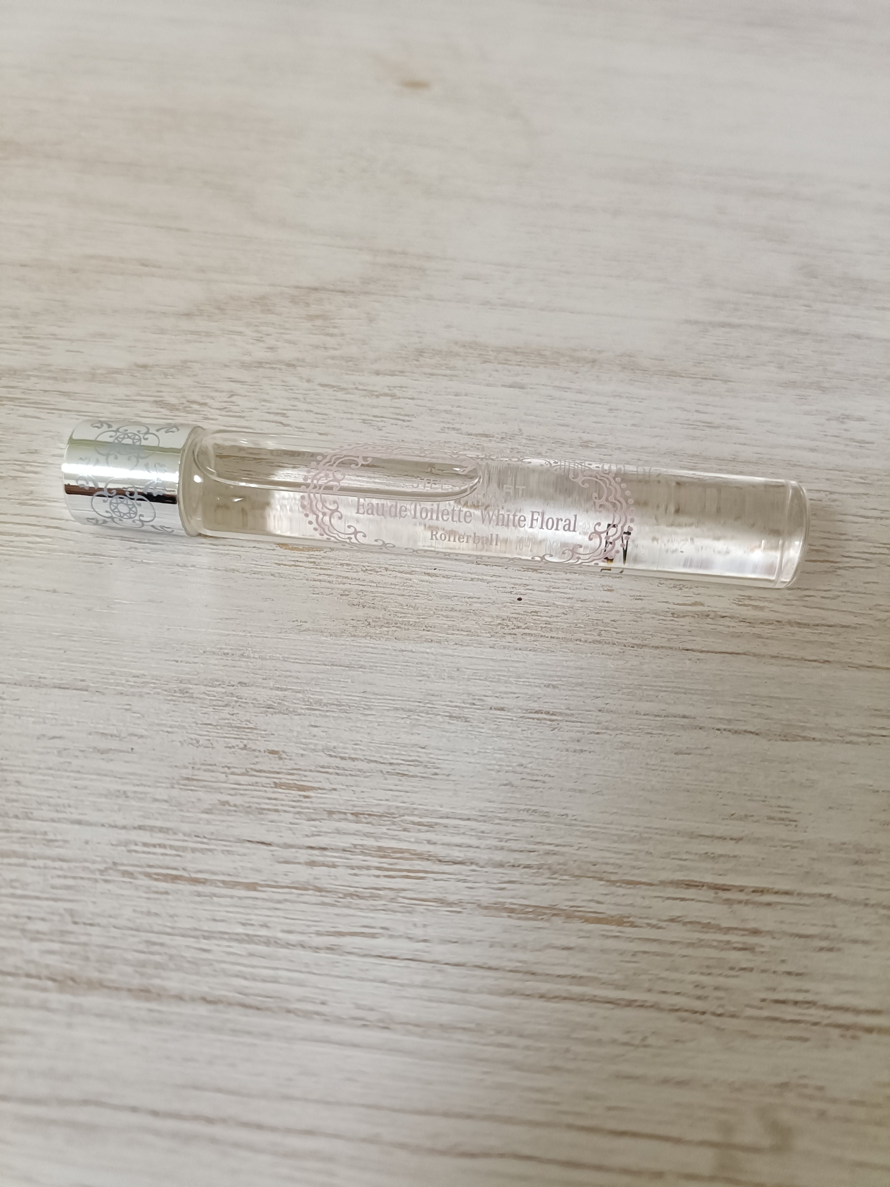 ジルスチュアート オード ホワイトフローラル ローラーボール 10ml/JILL STUART/香水(レディース)を使ったクチコミ（1枚目）