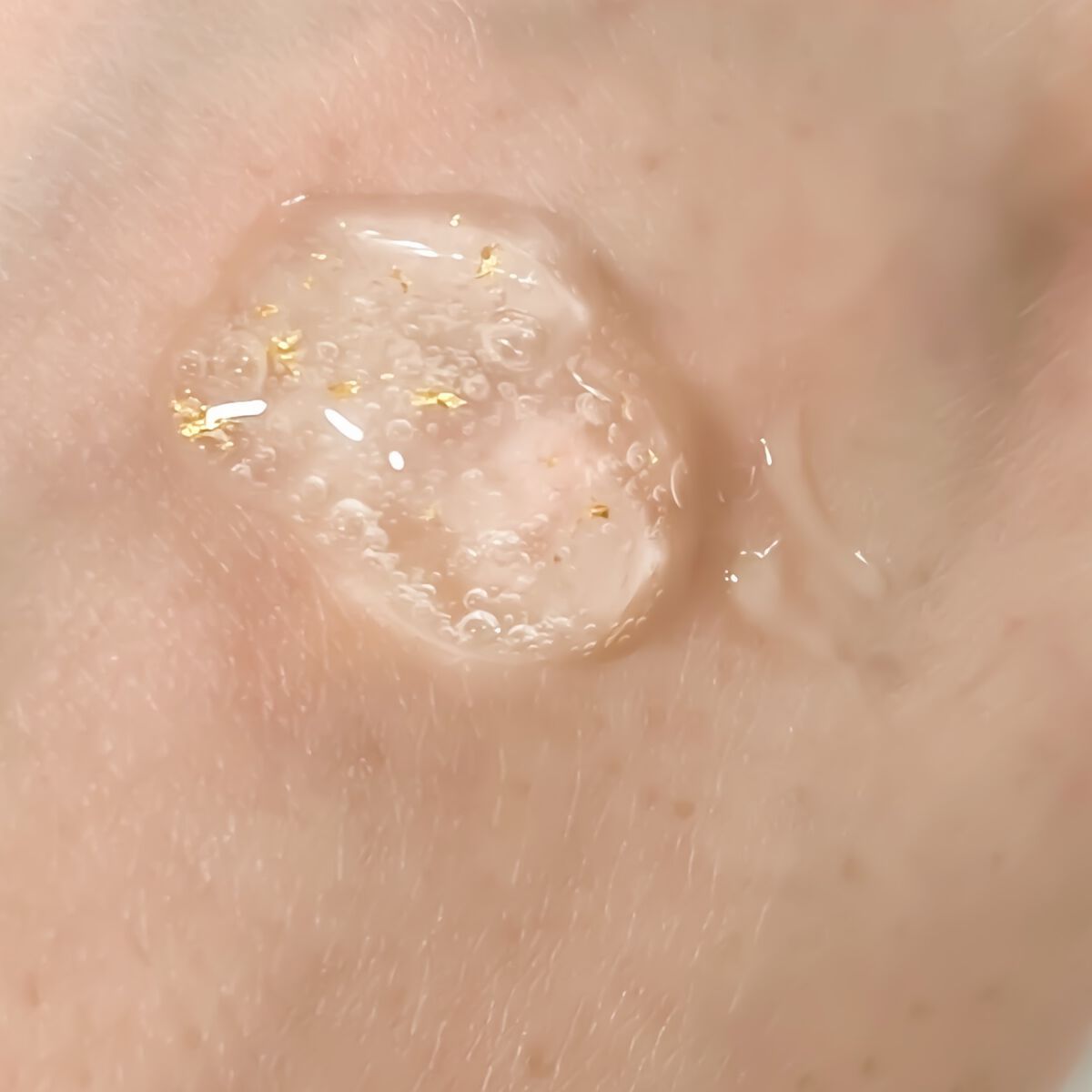 金箔入りゴールドローション/MYM/化粧水を使ったクチコミ(4枚目)
