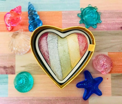 ハートハイライター ユニコーンハート/MAKEUP REVOLUTION/パウダーハイライトを使ったクチコミ(1枚目)