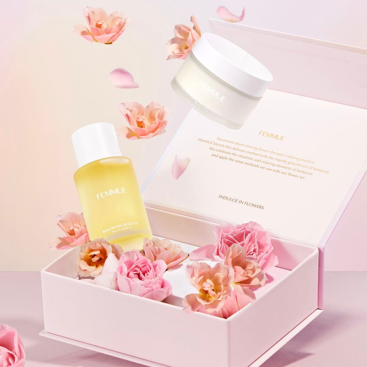 FEMMUE公式アカウント on LIPS 「2022年ホリデーコフレ第3弾💐FEMMUE初のボディケアアイ..」(1枚目)