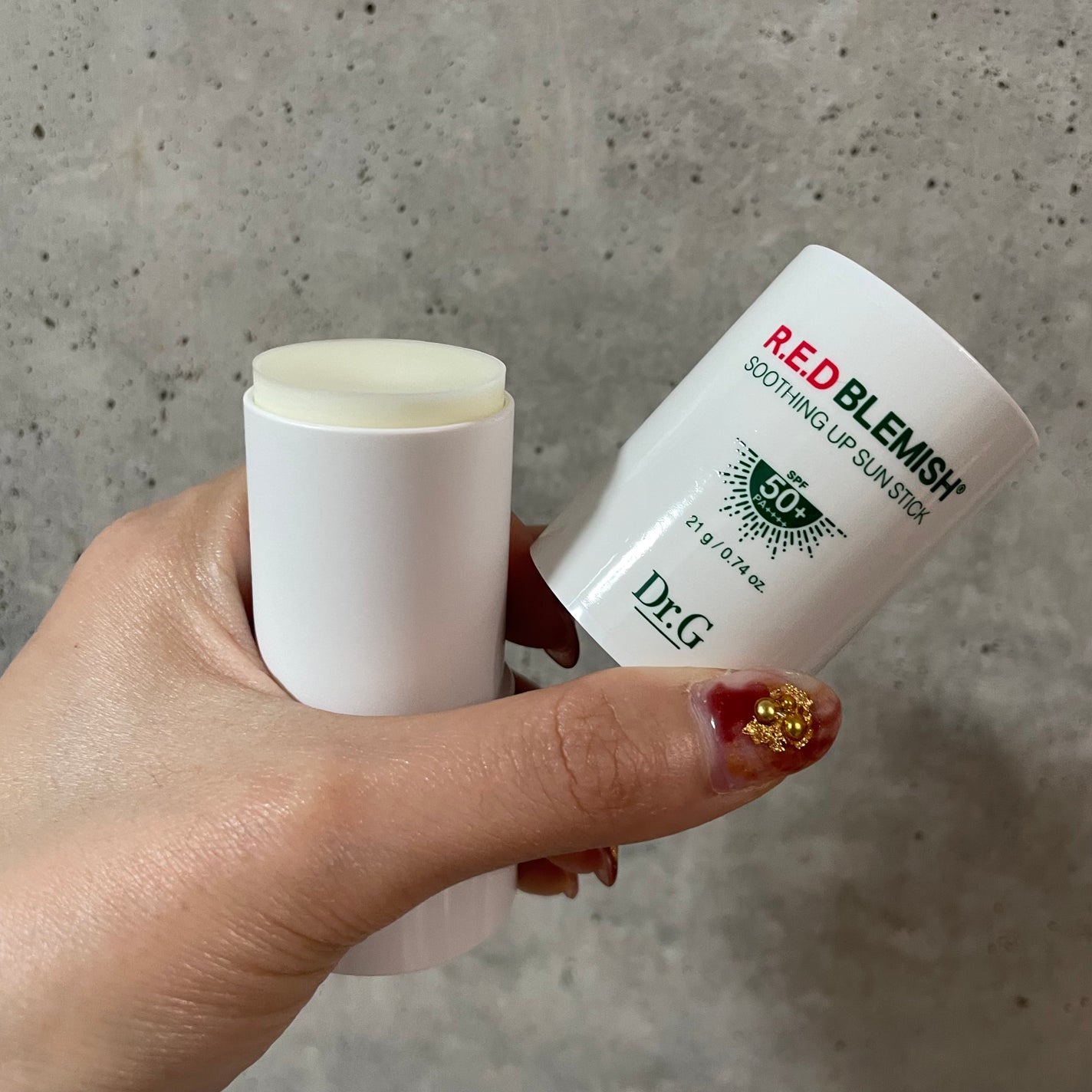 レッドブレミッシュスージングアップサンスティック/Dr.G/日焼け止めスティックを使ったクチコミ(2枚目)