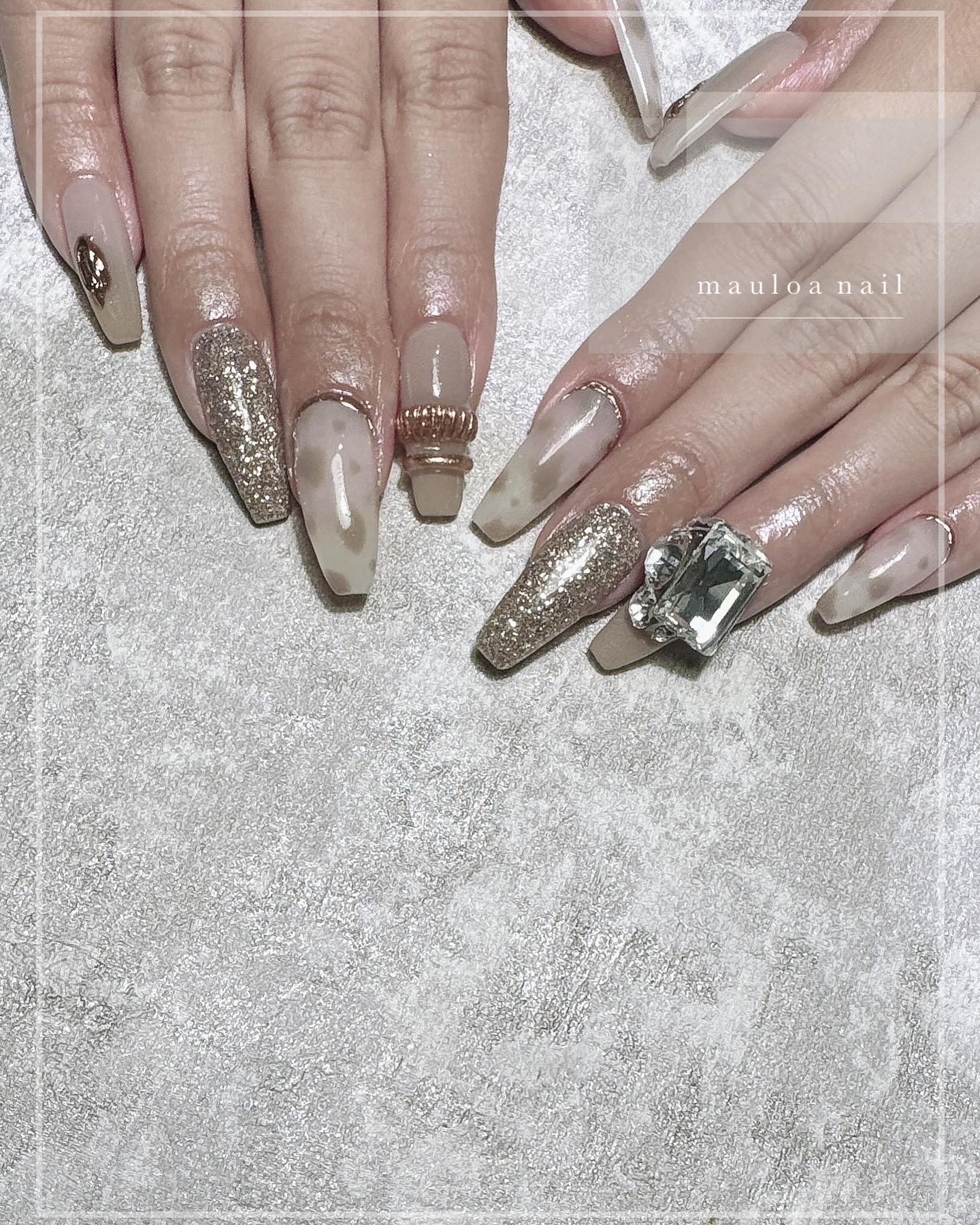 #東住吉ネイル,#ネイル,#アートネイル,#パールネイル,#リングネイル,#フレンチネイル,#ブラックネイル,#ミラーフレンチネイル,#ミラーネイル,#手書きアートネイル,#ミラーアートネイル,#パーツネイル,#ヒョウ柄ネイル,#レオパード柄ネイル,#秋ネイル,#天王寺ネイル,#アニマルネイルのネイルデザイン