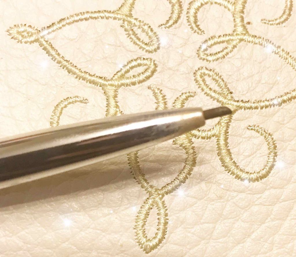 【旧】ディオールショウ ブロウ スタイラー/Dior/アイブロウペンシルを使ったクチコミ(2枚目)