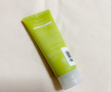 ミルクバオバブ ヘアモイスチャークリームのクチコミ「˗ˏˋ 🌿新商品の
ヘア水分クリームを頂きました🧴♡

バオバブの木とビタミンのパワーで保湿で.....」（2枚目）