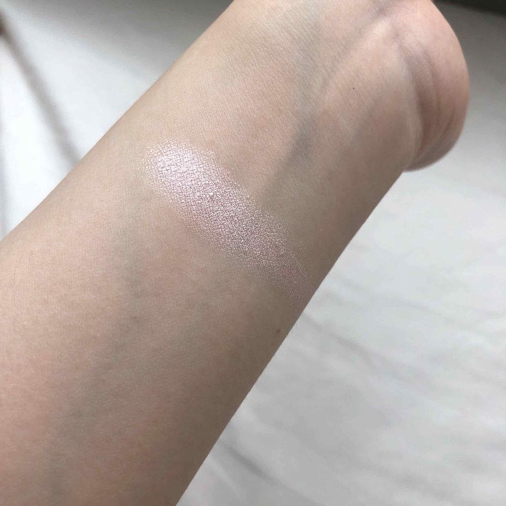 MegaGlo Highlighting Powder/wet 'n' wild/パウダーハイライトを使ったクチコミ(2枚目)