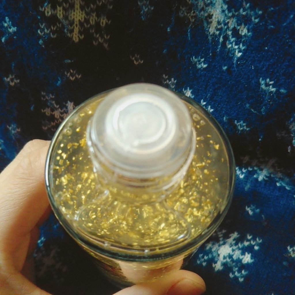 スーパーゴールド 純金箔入保湿化粧水/スーパーゴールド/化粧水を使ったクチコミ(2枚目)