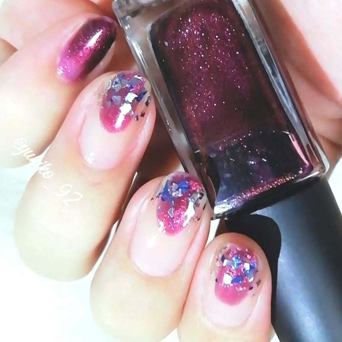 ネイルホリック パーティーフレーク/ネイルホリック/マニキュアを使ったクチコミ(1枚目)