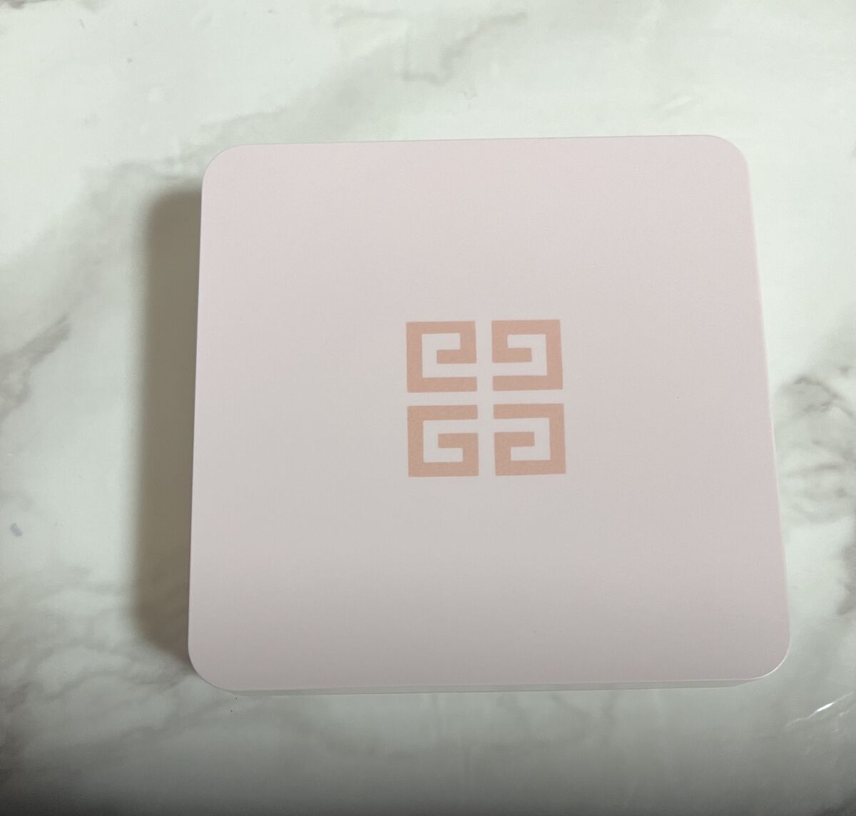 ランタンポレル ブロッサム クリーム コンパクト 12g/GIVENCHY/化粧下地を使ったクチコミ（2枚目）