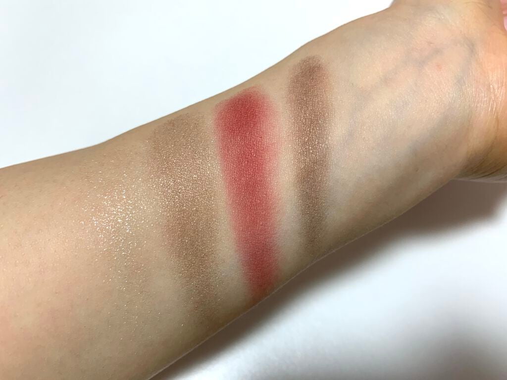 シグニチャー カラー アイズ/SUQQU/アイシャドウパレットを使ったクチコミ(3枚目)