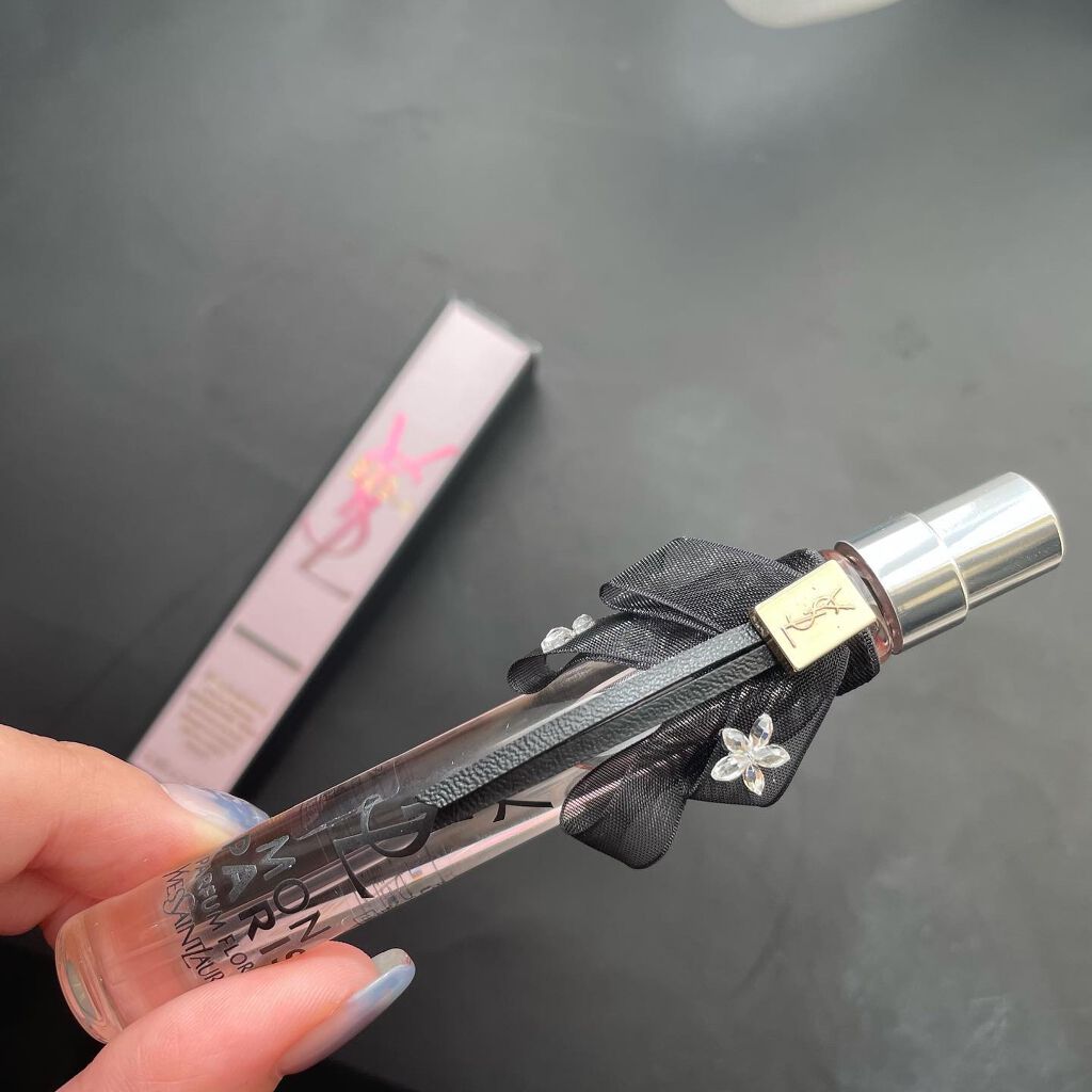 モン パリフローラル オーデパルファム/YVES SAINT LAURENT BEAUTE/香水(レディース)を使ったクチコミ（2枚目）