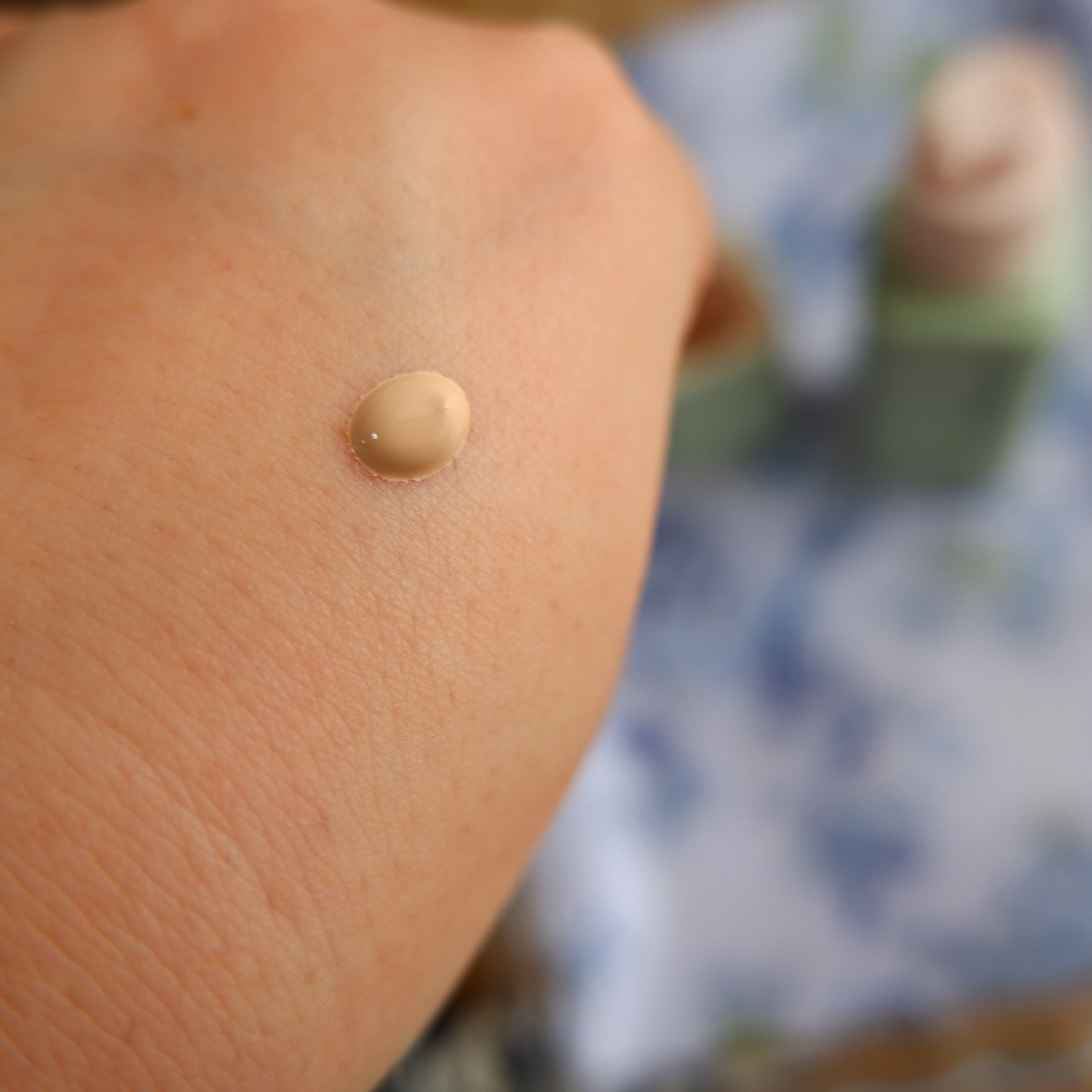 ジヴェルニー 密着カバーファンデーション 22C ロージーベージュ/GIVERNY/リキッドファンデーションを使ったクチコミ（2枚目）