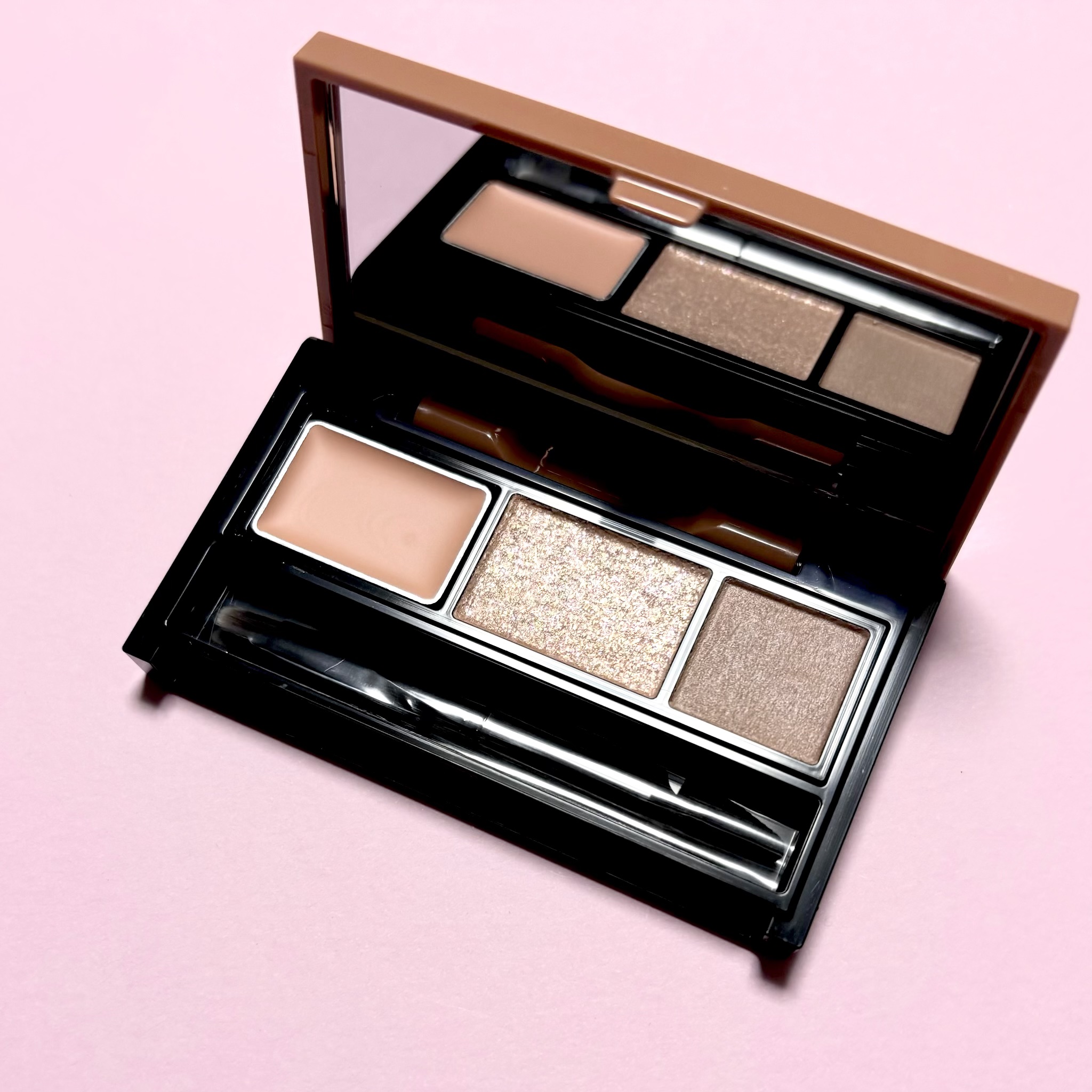 アンダーアイファインダー/KATE/パレットコンシーラーを使ったクチコミ（2枚目）