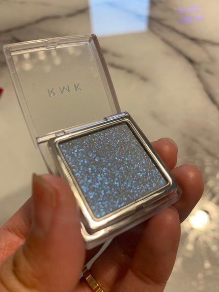 インジーニアス パウダーアイズ N/RMK/単色アイシャドウを使ったクチコミ(1枚目)