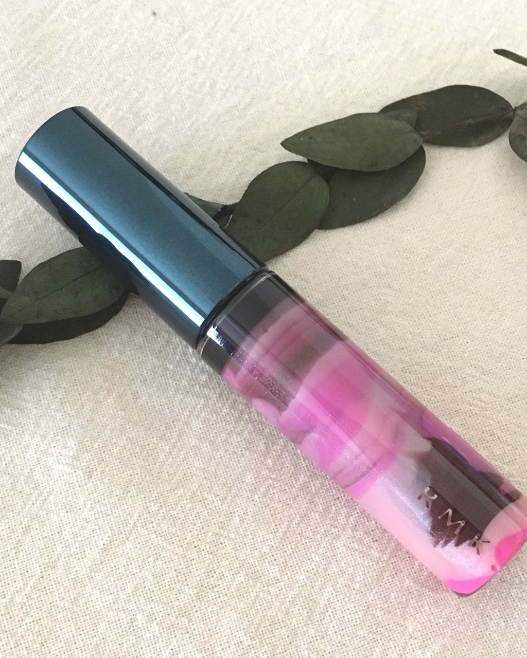 ミッドナイトフラワー リップグロス/RMK/リップグロスを使ったクチコミ（1枚目）