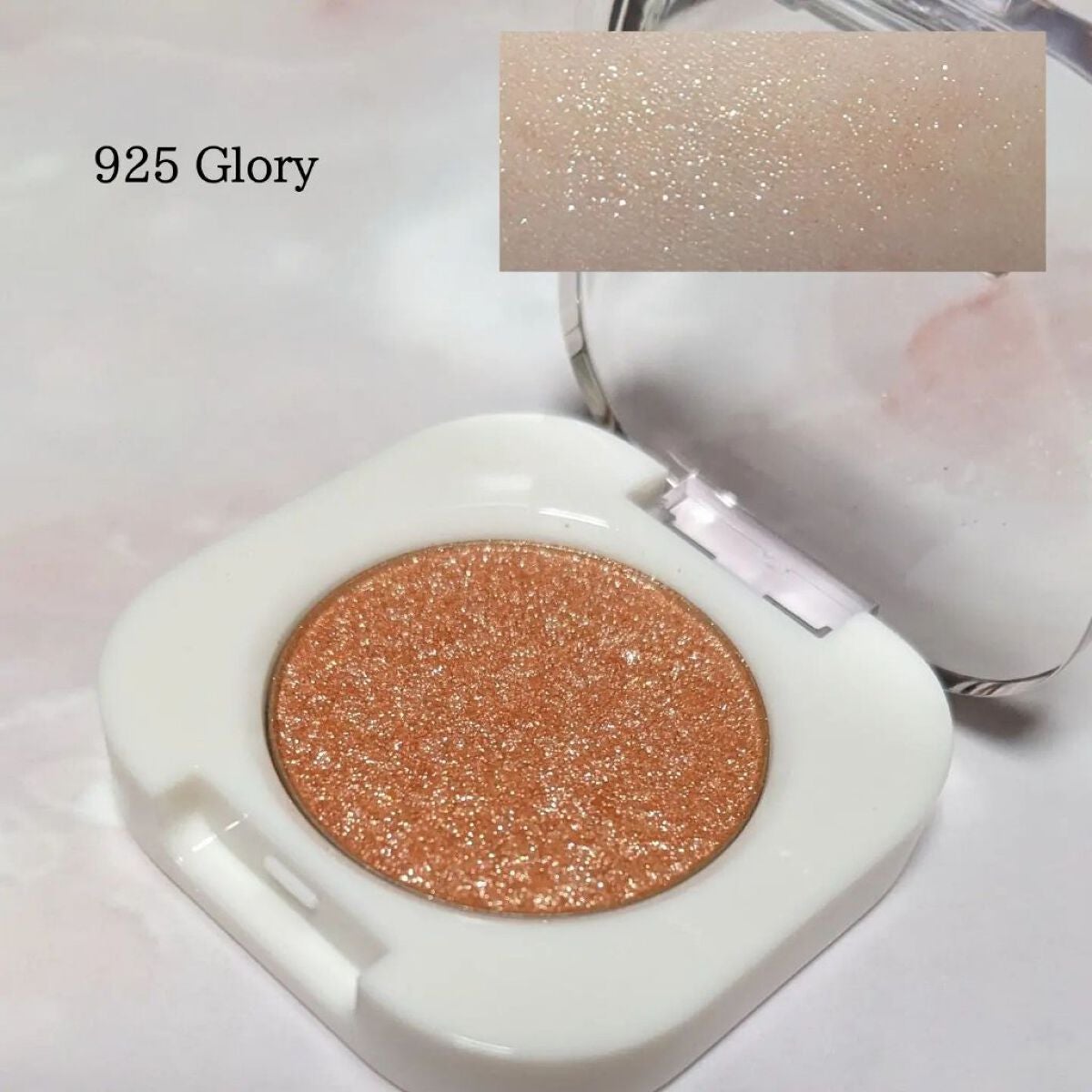 モノアイシャドウ/Laka/単色アイシャドウを使ったクチコミ(5枚目)