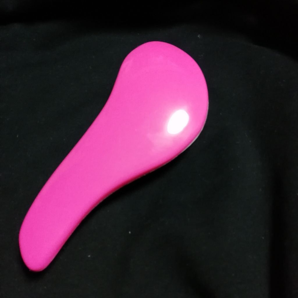 立体ヘアブラシ/DAISO/ヘアブラシを使ったクチコミ(4枚目)