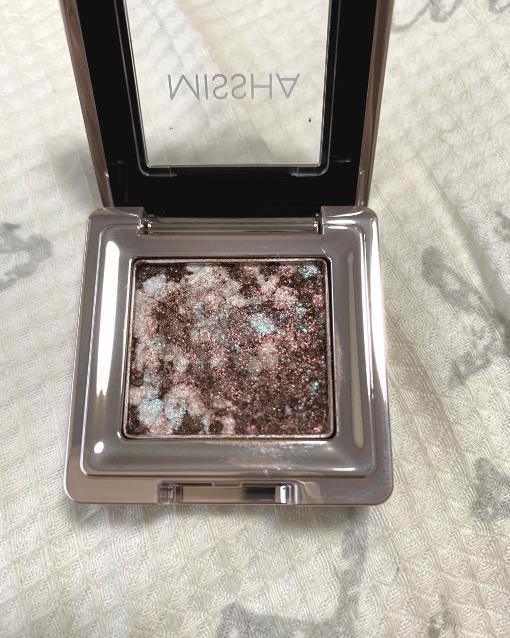 グリッタープリズム シャドウ/MISSHA/グリッターを使ったクチコミ（3枚目）