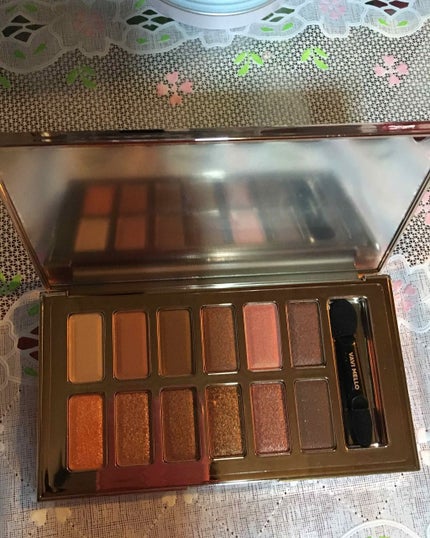 バレンタインボックス/VAVI MELLO/アイシャドウパレットを使ったクチコミ(2枚目)