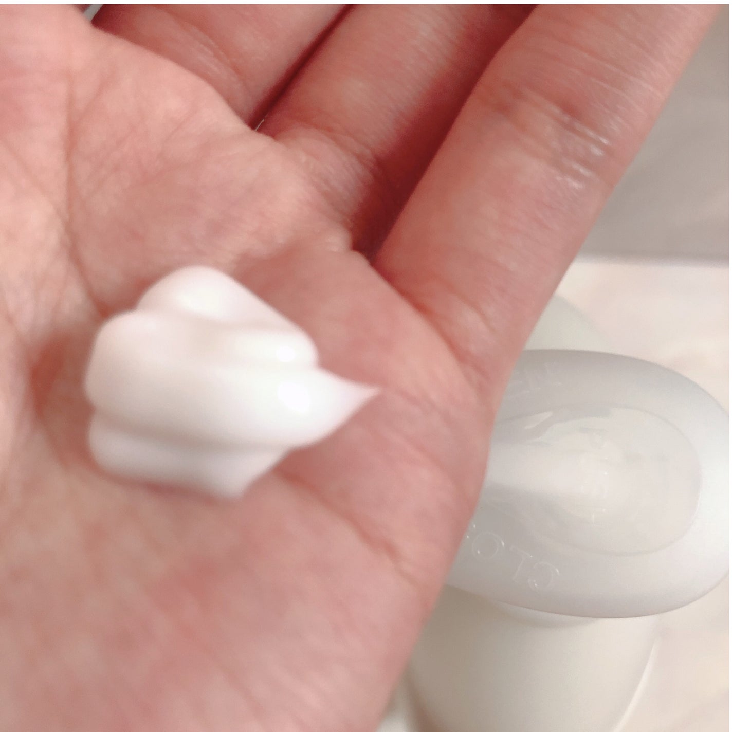 ジョンソンボディケア バイブラント ラディアンス プレミアム ローション/ジョンソンボディケア/ボディローションを使ったクチコミ(3枚目)