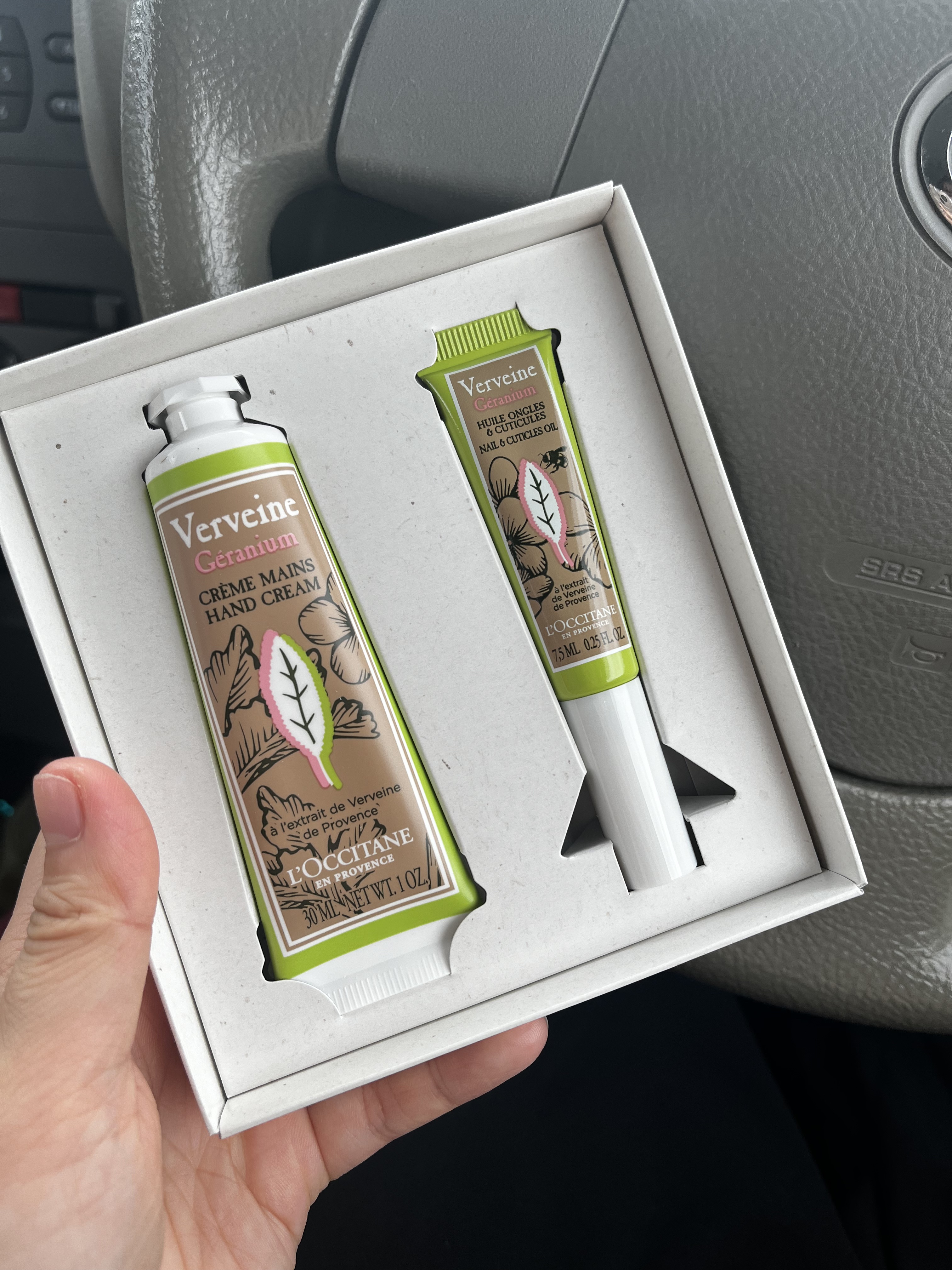 ヴァーベナ フローズンハンドクリーム/L'OCCITANE/ハンドクリームを使ったクチコミ（1枚目）