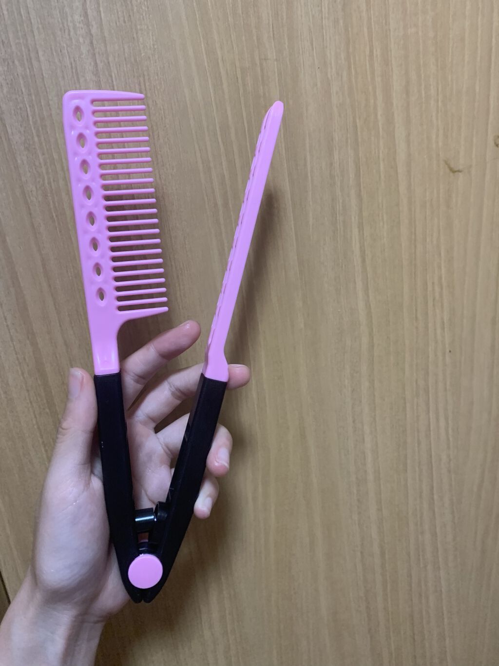 はさんでサラ髪ストレート！ ブロー＆スタイリングコーム/セイワ・プロ/ヘアコームを使ったクチコミ（1枚目）