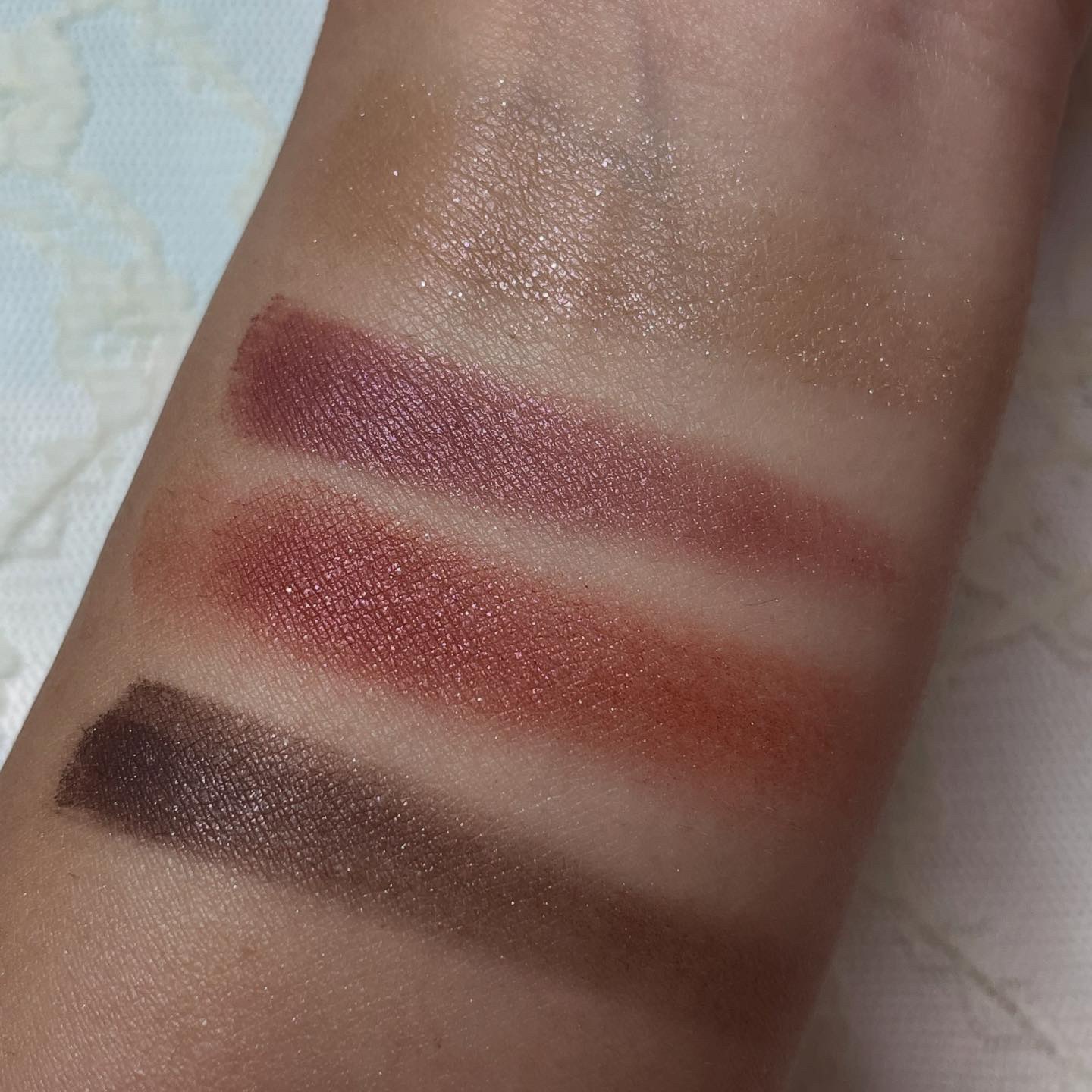 ミネラルクラッシィシャドー/エトヴォス/アイシャドウパレットを使ったクチコミ（3枚目）