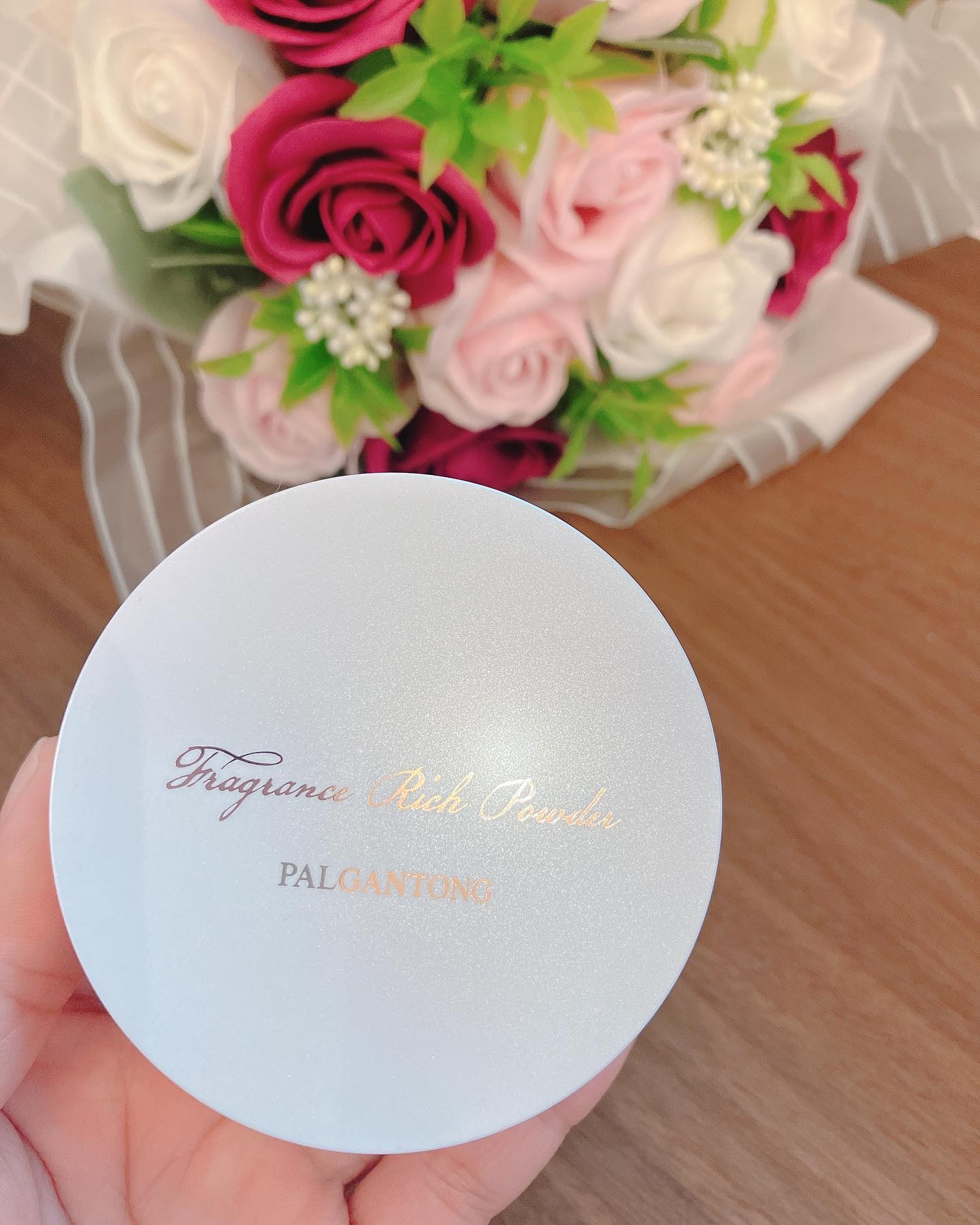フレグランスリッチパウダー J(ペアーの香り)/パルガントン/ルースパウダーを使ったクチコミ（2枚目）