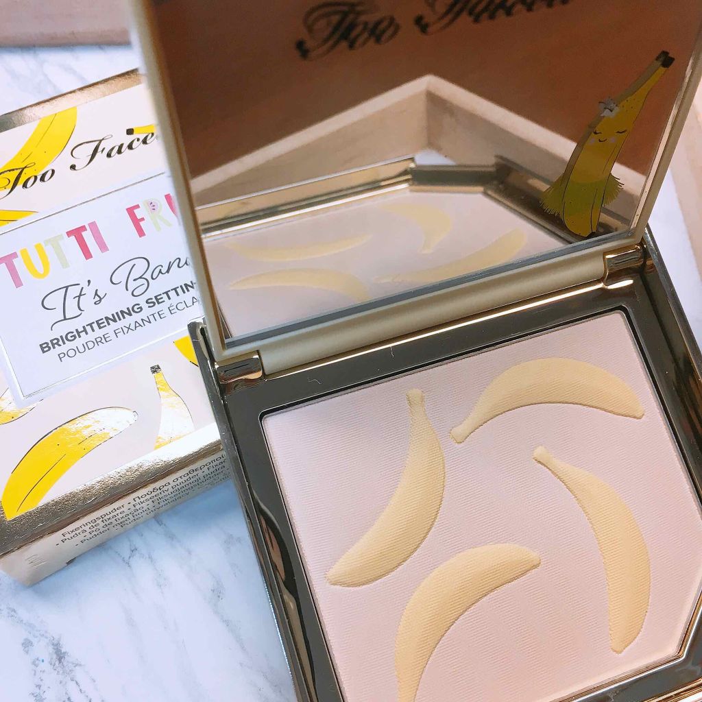 イッツバナナス ブライトニング セッティング パウダー/Too Faced/プレストパウダーを使ったクチコミ（2枚目）