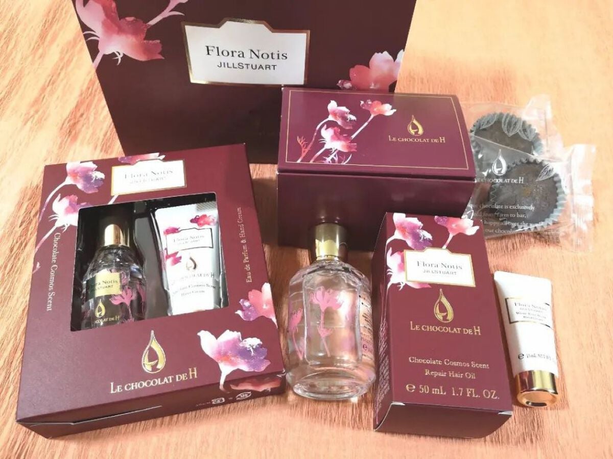 チョコレートコスモス オードパルファン & ハンドクリーム/Flora Notis JILL STUART/その他キットセットを使ったクチコミ(1枚目)