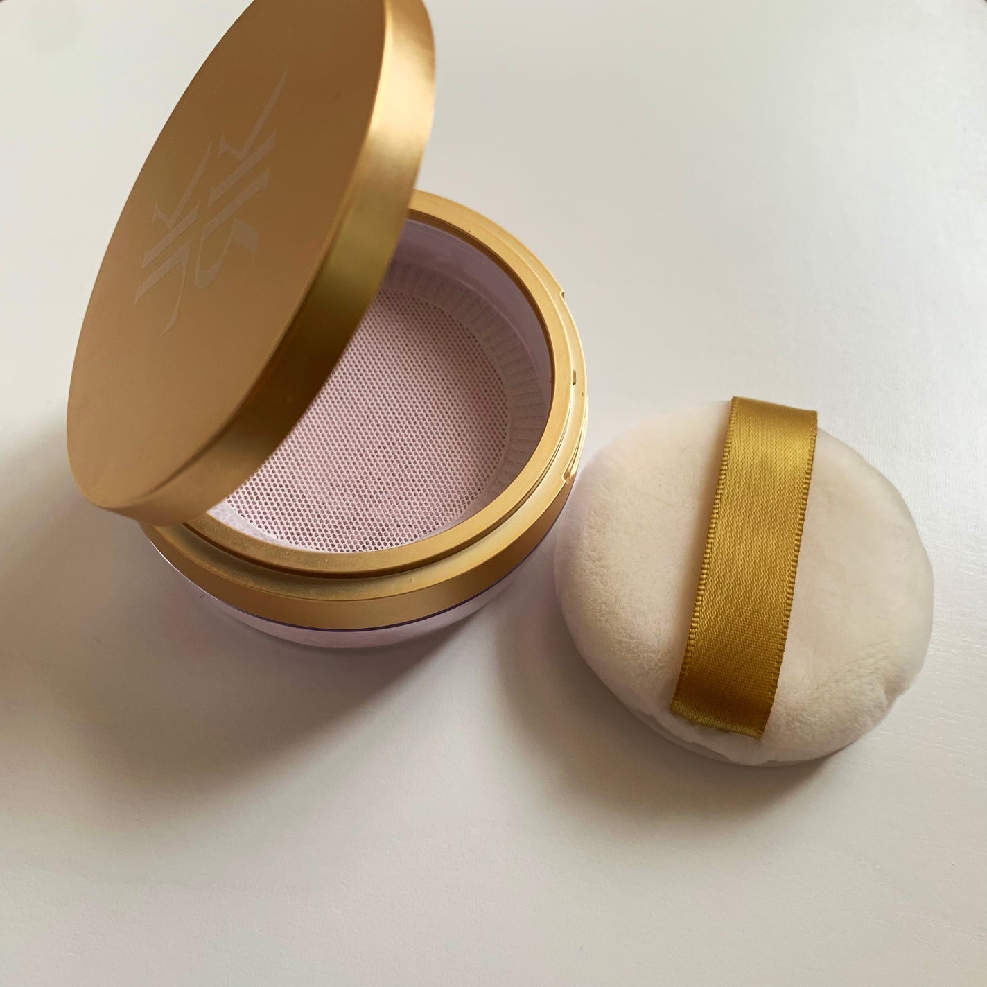 イルミネイトパウダー/Lekarka/ルースパウダーを使ったクチコミ(1枚目)