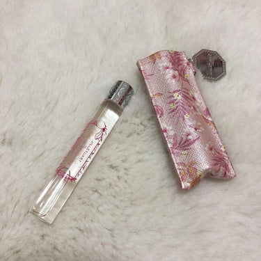 香水買いました！


✂ーーーーーーーーーーーーーーーーーーーー
JILL STUART
オード マグノリア ローラーボール10ml
￥1980
(ケース別売り…￥1100)
✂ーーーーーーーーーーーー