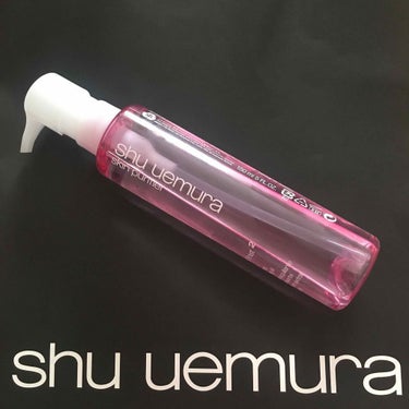 #シュウウエムラ
フレッシュ クリア サクラ #クレンジングオイル
150ml

ホワイトデーで事務方の女性陣からいただいたプレゼントです🎁

シュウウエムラのクレンジングオイルはとても良いと評判ですが