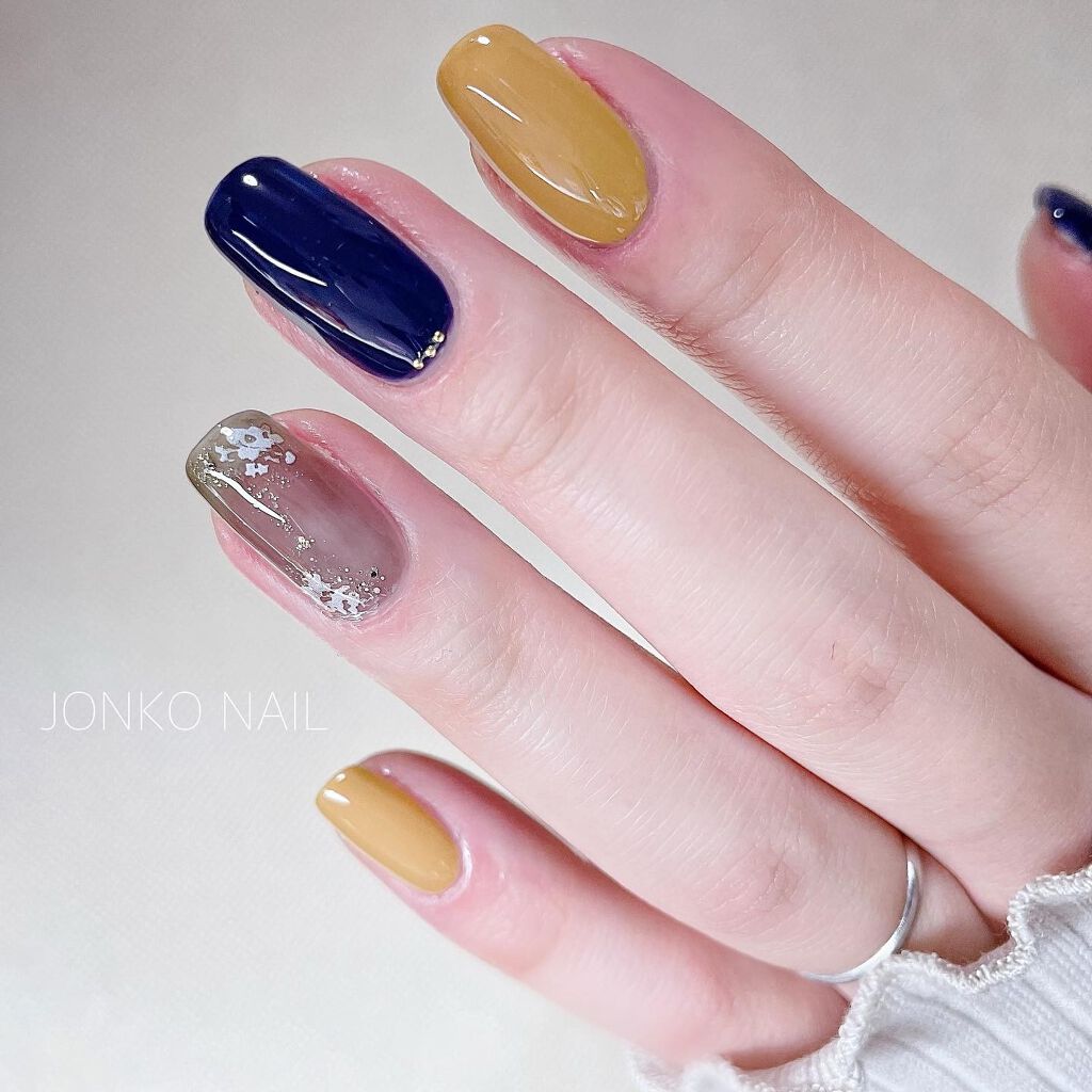 #セルフネイル,#ポリッシュネイル,#プチプラネイル,#シンプルネイル,#配色ネイル,#大人可愛いネイル,#シースルーネイル,#シースルーフラワーネイル,#ネイビーネイル,#マスタードネイル,#ロムアンドネイルのネイルデザイン
