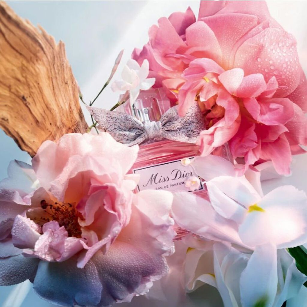 ニベア エンジェルスキン ボディウォッシュ フラワー&ピーチの香り/ニベア/ボディソープを使ったクチコミ(2枚目)