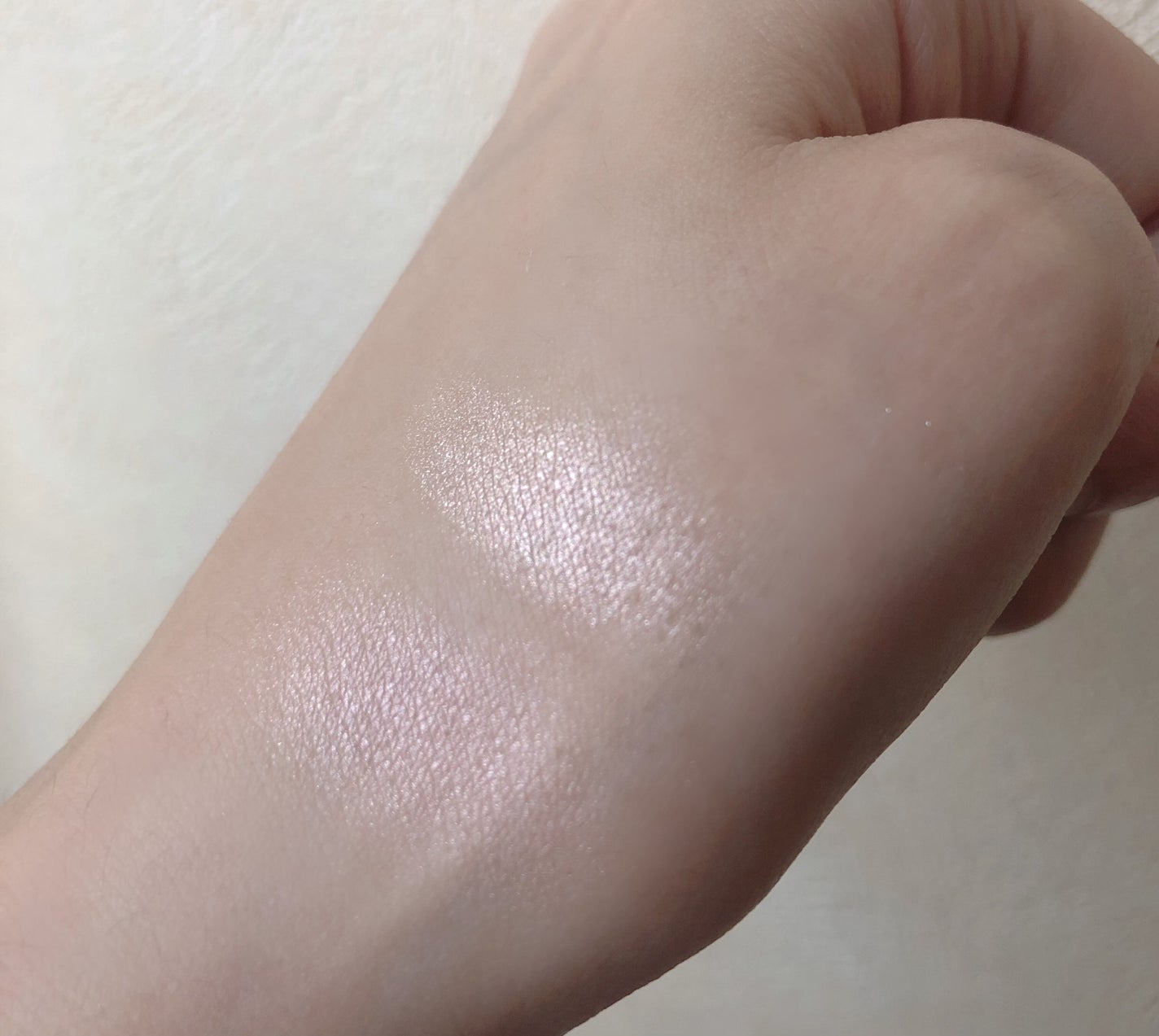 エアリータッチ デュアルニュアンサー/クラブ/パウダーハイライトを使ったクチコミ(4枚目)