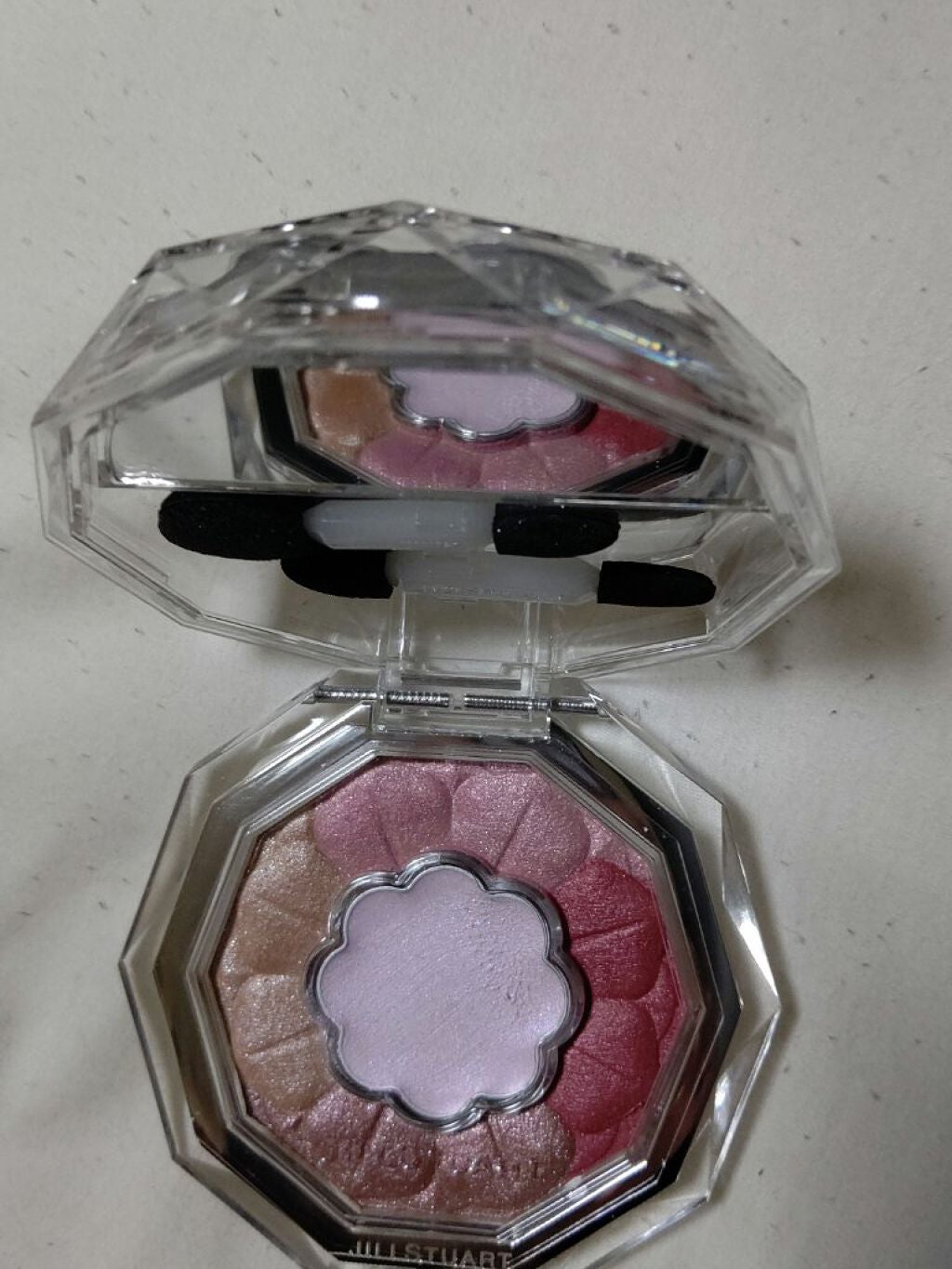 乙女の国のアリス on LIPS 「ずっと気になってたジルスチュアートのアイコフレを買いました💖あ..」(1枚目)