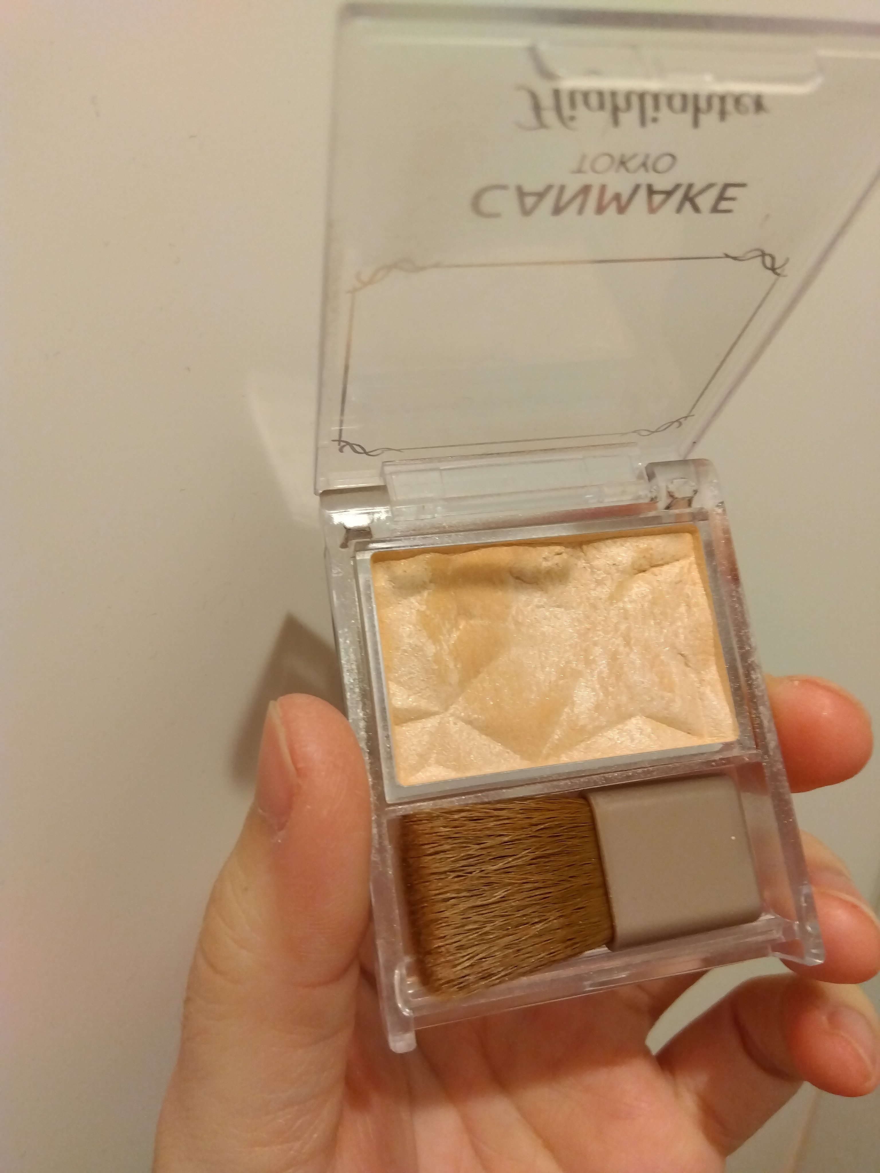 ハイライター N01 シルキーベージュ/キャンメイク/パウダーハイライトを使ったクチコミ（1枚目）