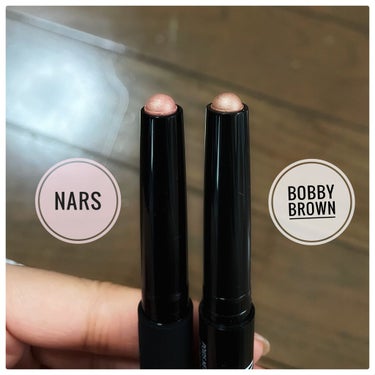 ベルベットシャドースティック 8256/NARS/ジェル・クリームアイシャドウを使ったクチコミ（3枚目）