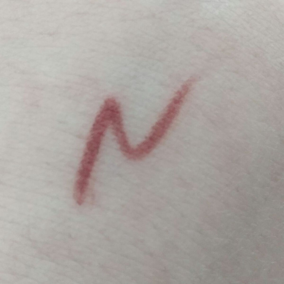 「密着アイライナー」極細クリームペンシル/デジャヴュ/ペンシルアイライナーを使ったクチコミ（2枚目）