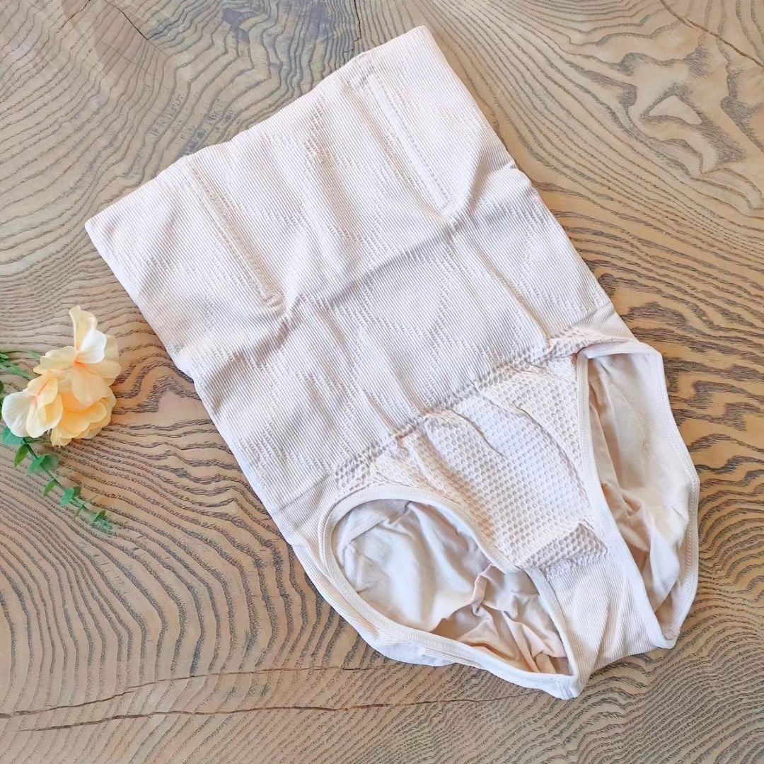 シグネチャーカバー ハイウエストブリーフ三角/グラムモーメント/その他を使ったクチコミ（2枚目）