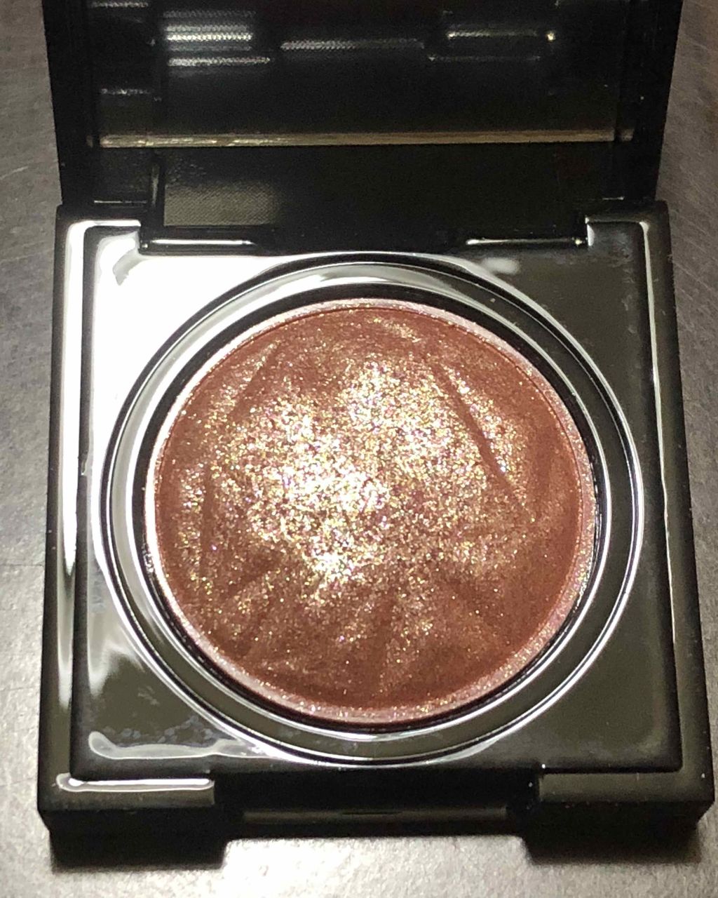 プリズム エアー シャドウ/CLIO/単色アイシャドウを使ったクチコミ(2枚目)