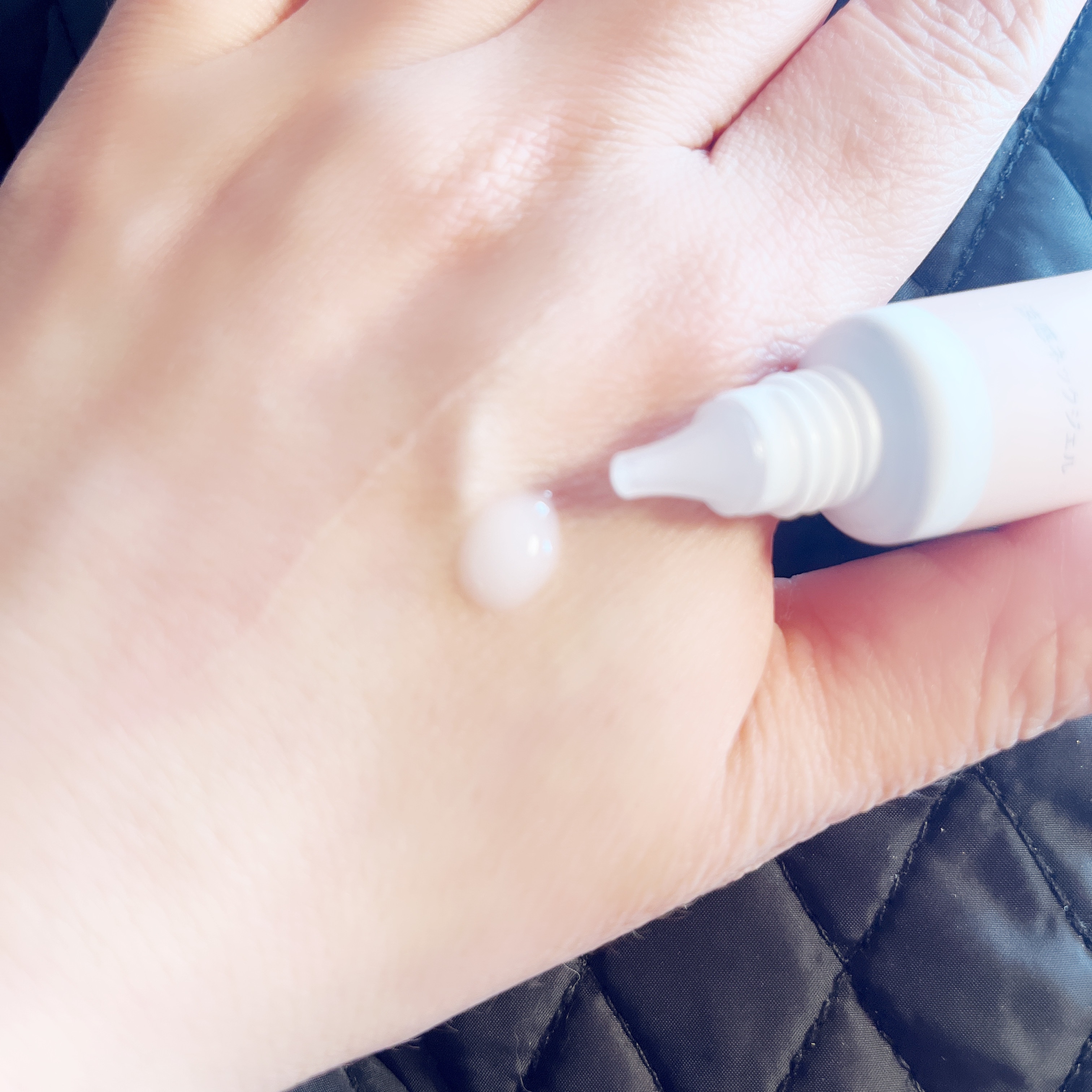 8x4 アロマスイッチ 涼感ネックジェル パリスブーケの香り/８ｘ４/デオドラント・制汗剤を使ったクチコミ（2枚目）