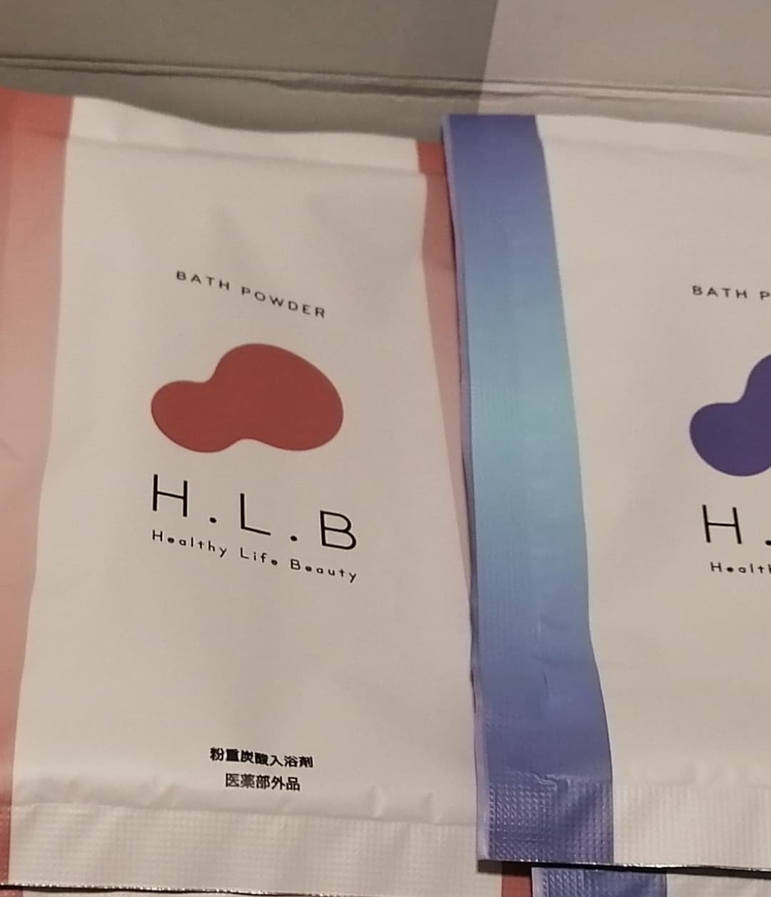 H.L.Bバスパウダー おやすみ前の新習慣 /H.L.B/炭酸系入浴剤を使ったクチコミ（2枚目）