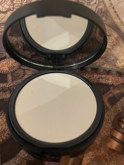 オリジナル ミネラルベール プレスト パウダー トランスルーセント/bareMinerals/プレストパウダーを使ったクチコミ(2枚目)