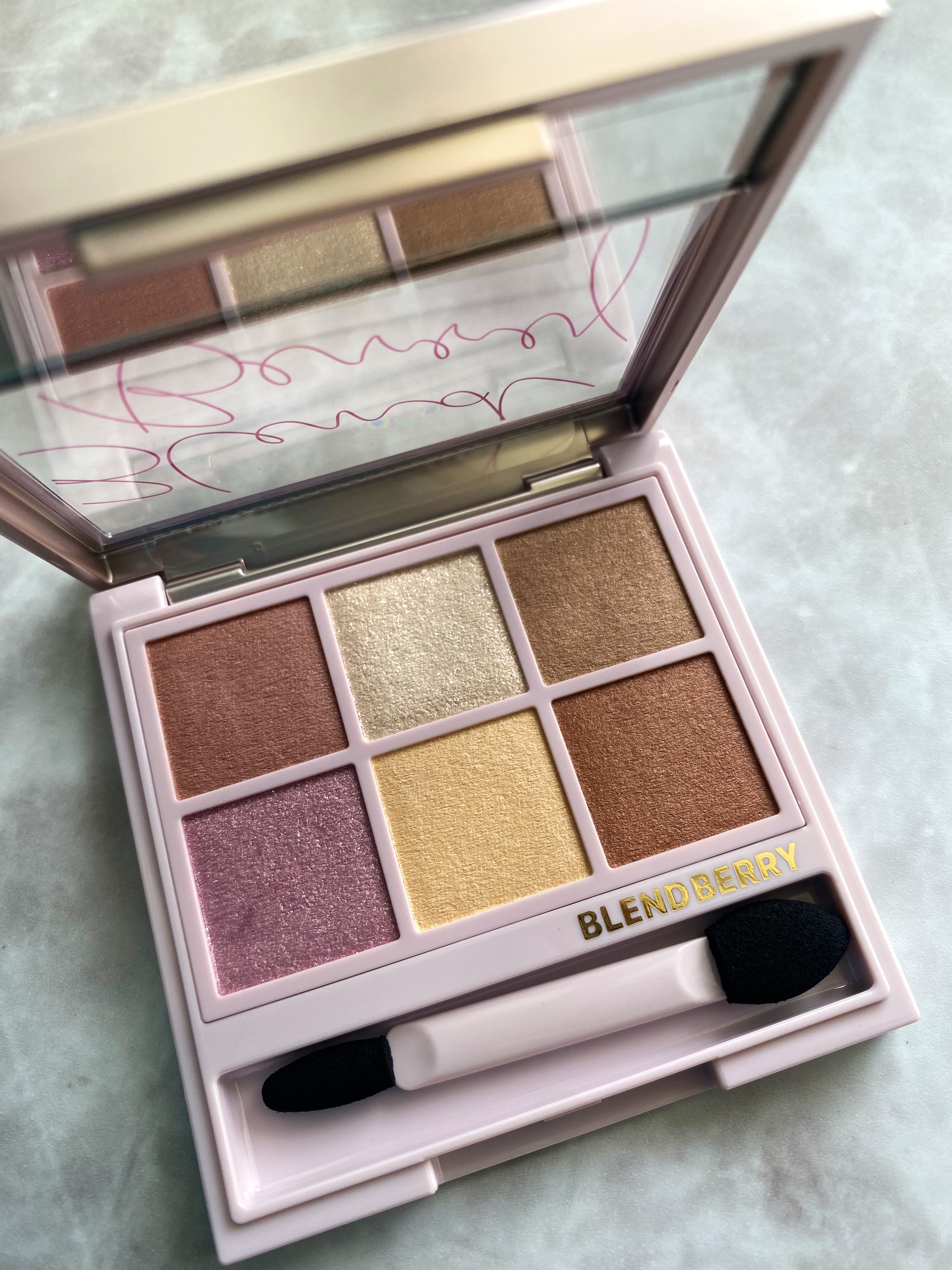 オーラクリエイション 107 フィグ＆スキンモーヴ(限定カラー)/BLEND BERRY/アイシャドウパレットを使ったクチコミ（2枚目）