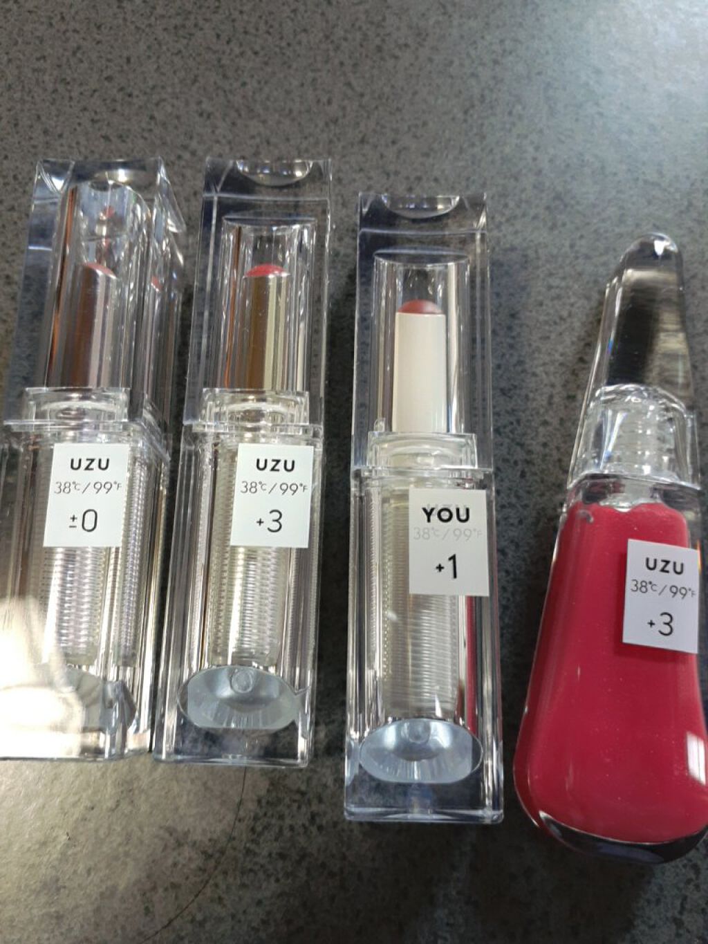 38°C / 99°F リップトリートメント (リップ美容液)/UZU BY FLOWFUSHI/リップケアを使ったクチコミ（2枚目）