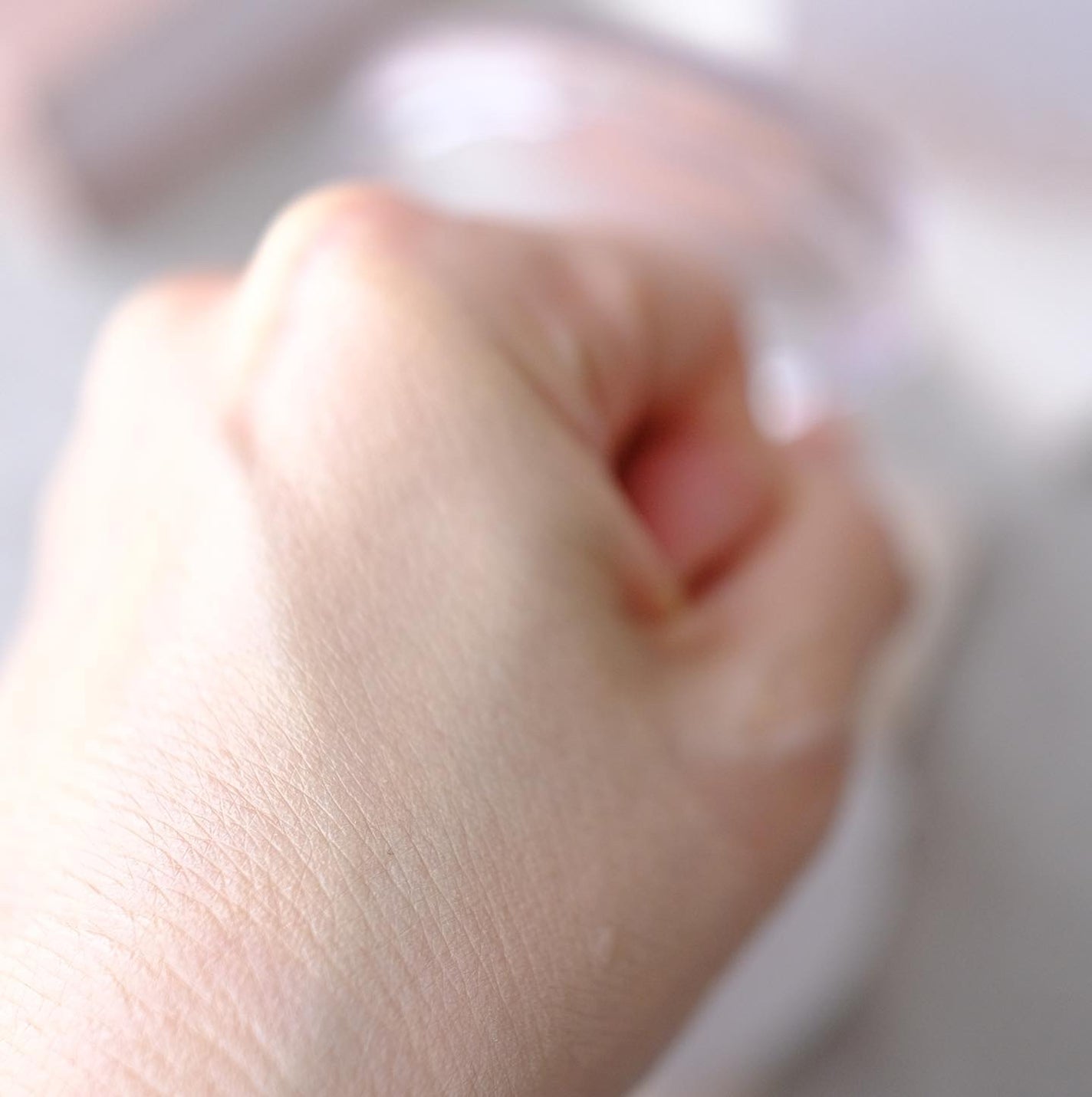 デューイーグロー フィッティング クッション/HASH/クッションファンデーションを使ったクチコミ(7枚目)