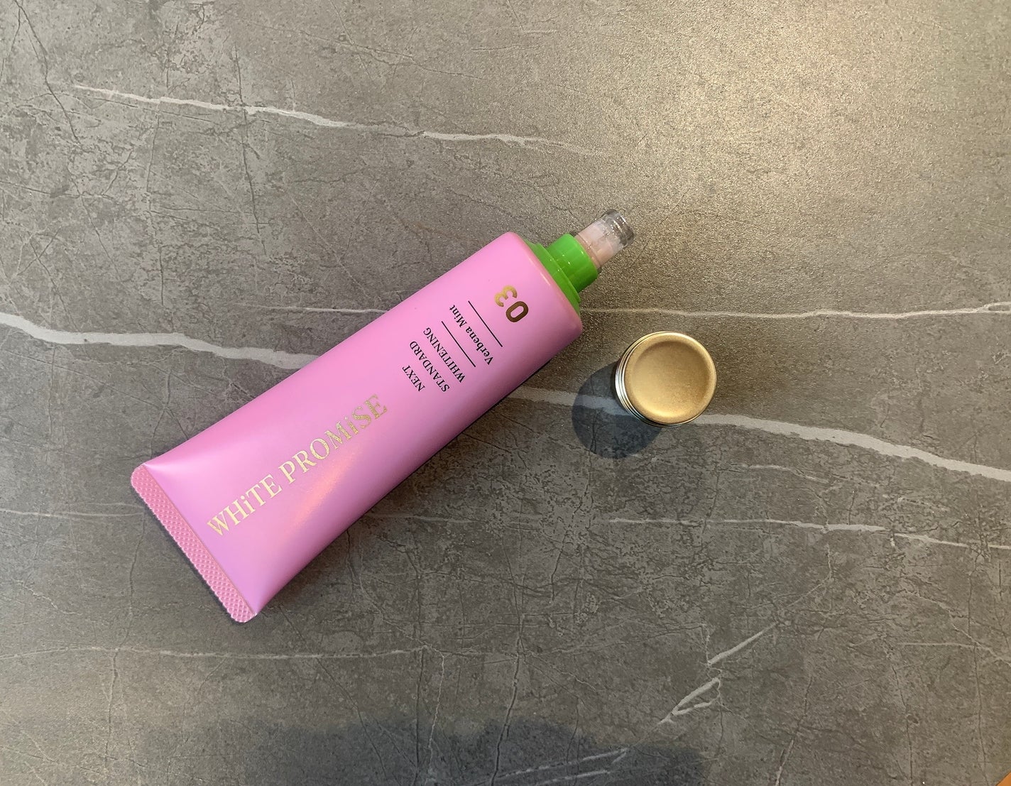 ホワイトプロミス 美白*+口臭ケア/WHiTE PROMiSE/歯磨き粉を使ったクチコミ(2枚目)