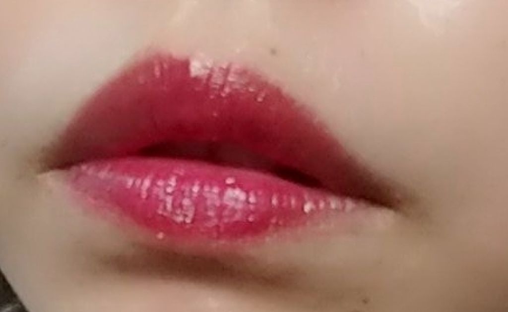 アクアリィ ブースト リップラッカー/リンメル ロンドン/リップグロスを使ったクチコミ（3枚目）