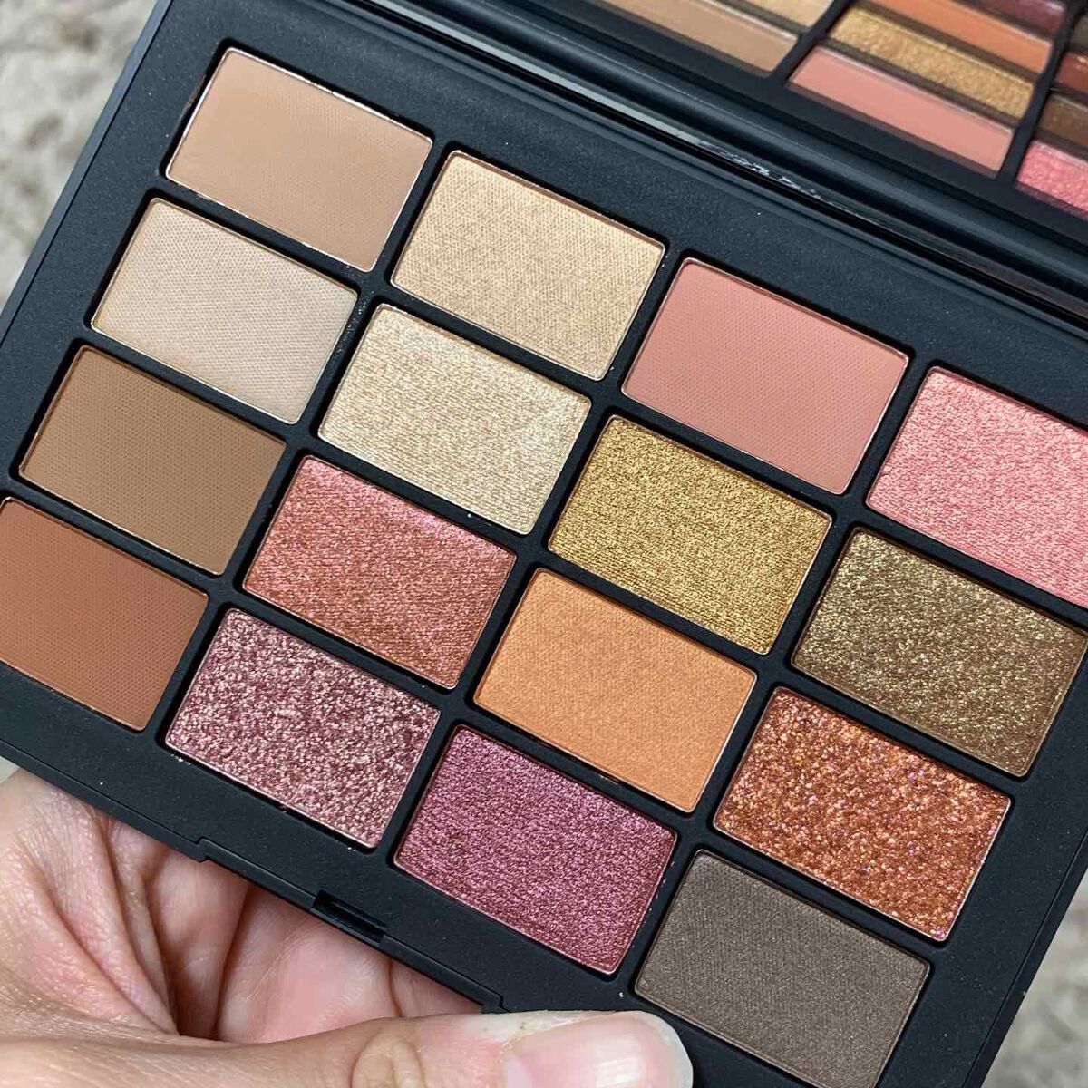 サマーアンレイテッド アイシャドーパレット/NARS/アイシャドウパレットを使ったクチコミ(4枚目)